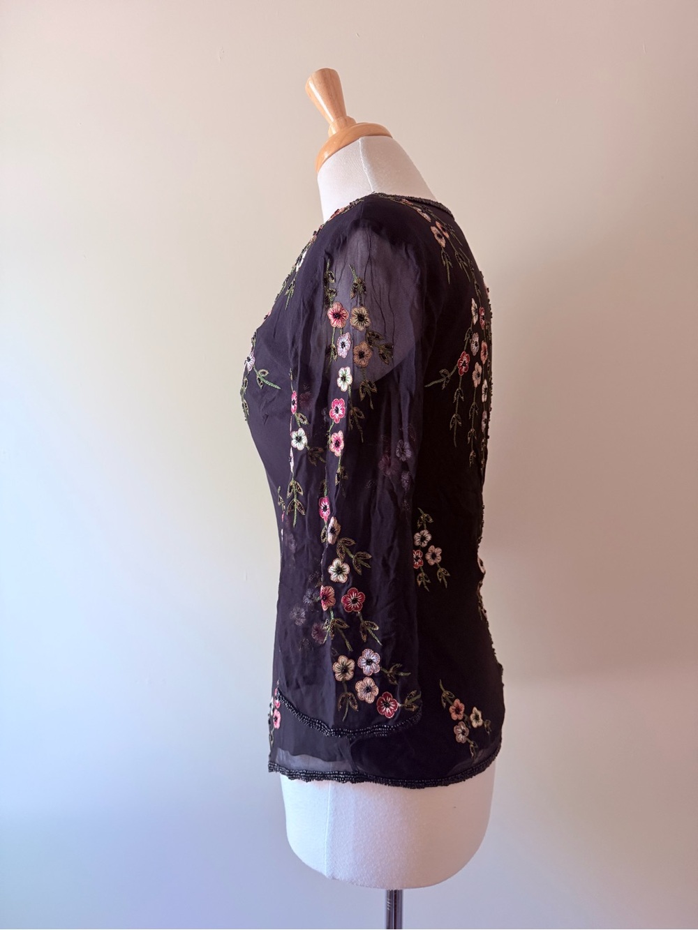 100% Silk Hand Embroidered Floral Beaded Blouse Y2K - Picture 2 of 11